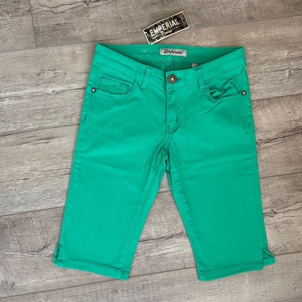 Emperial Size 5 Premium Five-Pocket Bermuda Shorts Slim Trim‎ Stretchy Green